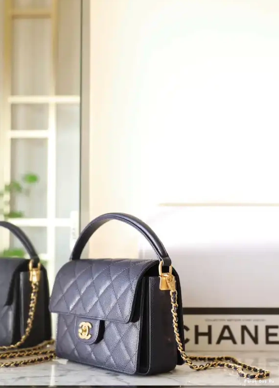 Firstbag Ru FLAP WITH MEDIUM BAG HANDLE TOP CHANEL 0610